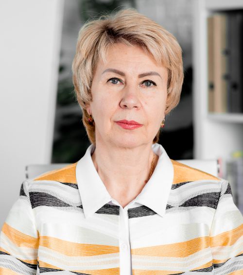 Ауріка Суханова 